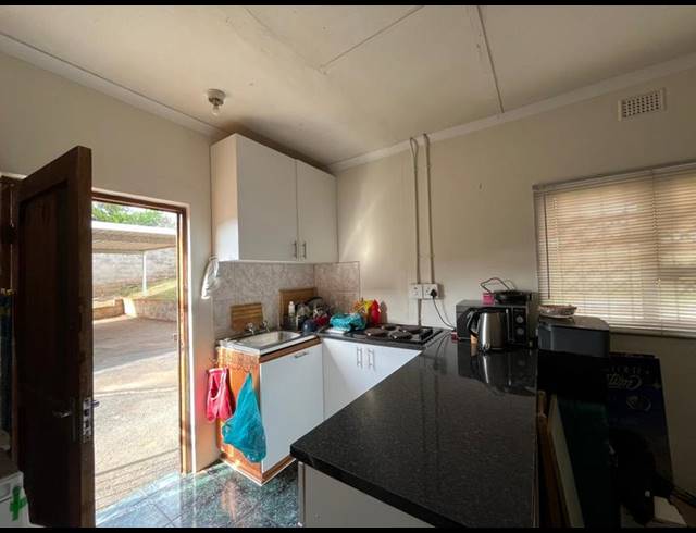 1 BEDROOM PROPERTY TO RENT IN RICHEM